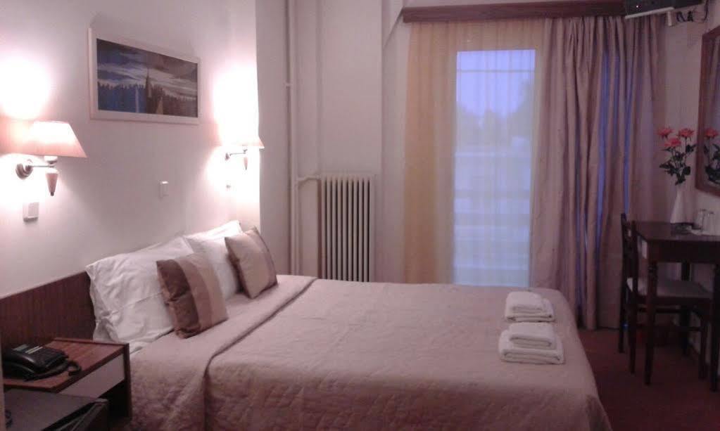 Arion Hotel Loutráki Esterno foto